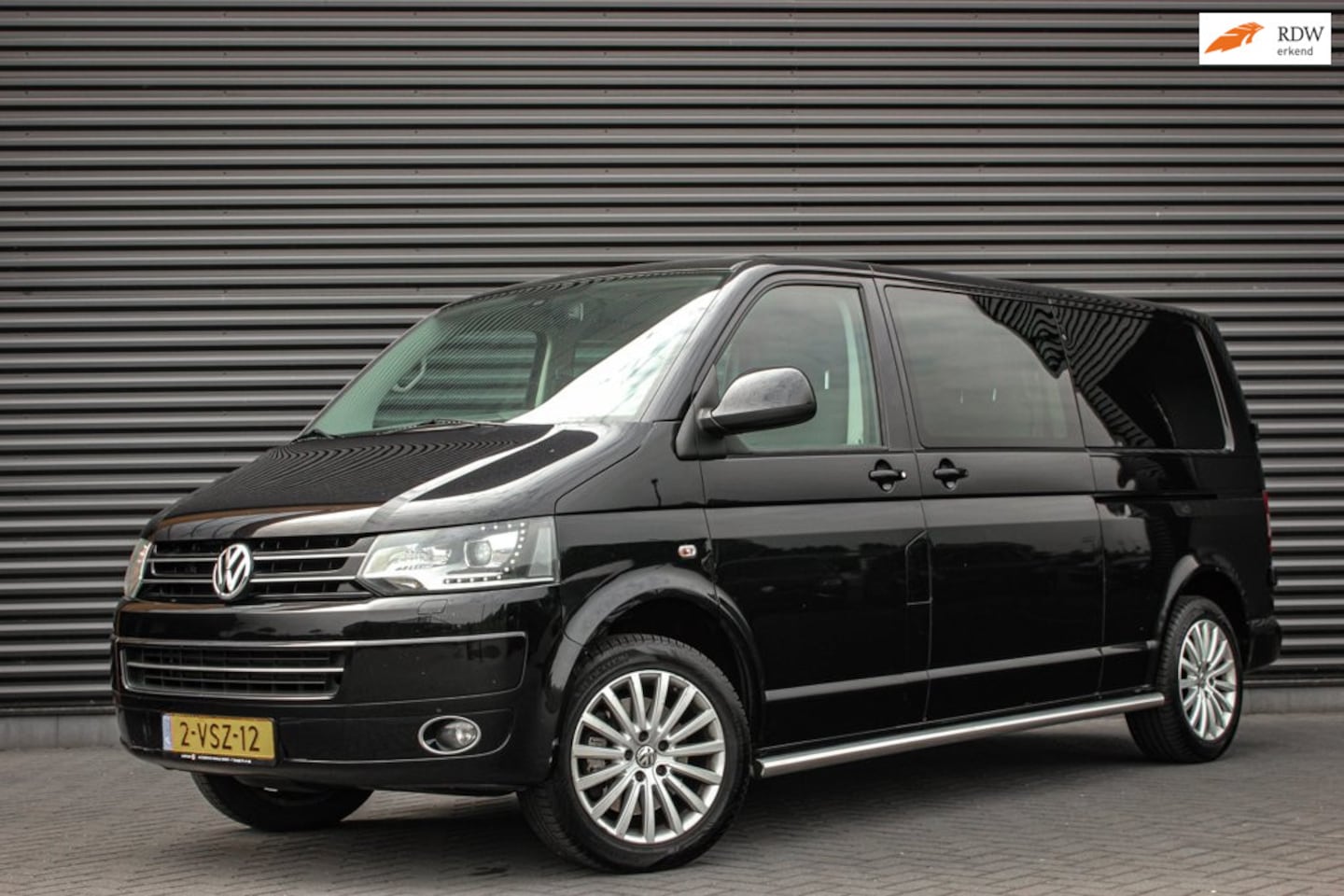 Volkswagen Transporter - 2.0 TDI L2H1 4Motion DC Highline 180PK DUBBEL CABINE / LM. VELGEN / DAKRAAM / SIDE-BARS / - AutoWereld.nl