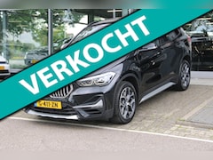 BMW X1 - SDrive20i VDL Nedcar Edition PANO-DAK NL-AUTO NAP