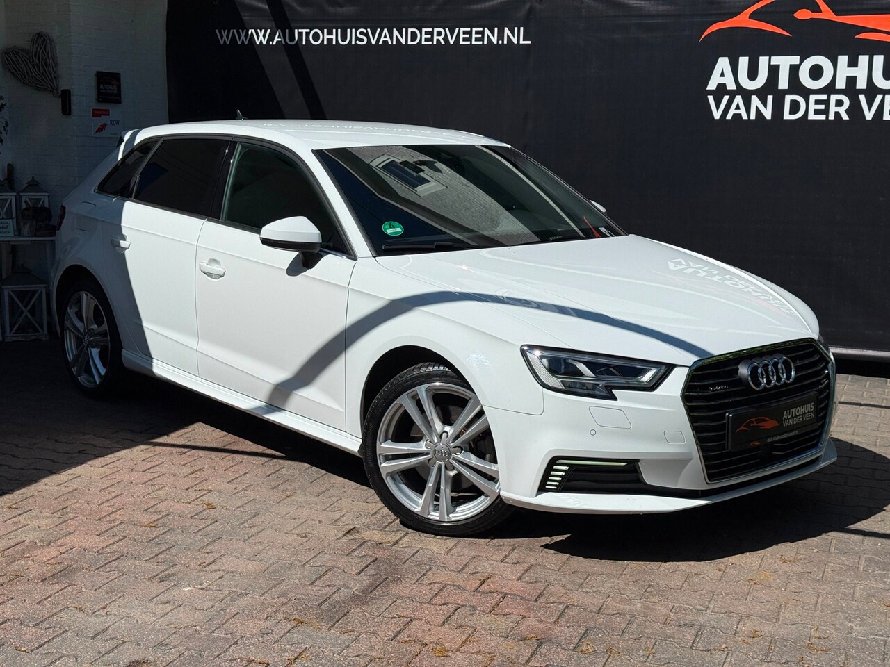 Audi A3 Sportback - 40 e-tron Sport, S Line Clima/PDC/LED/B&O/Etc! - AutoWereld.nl