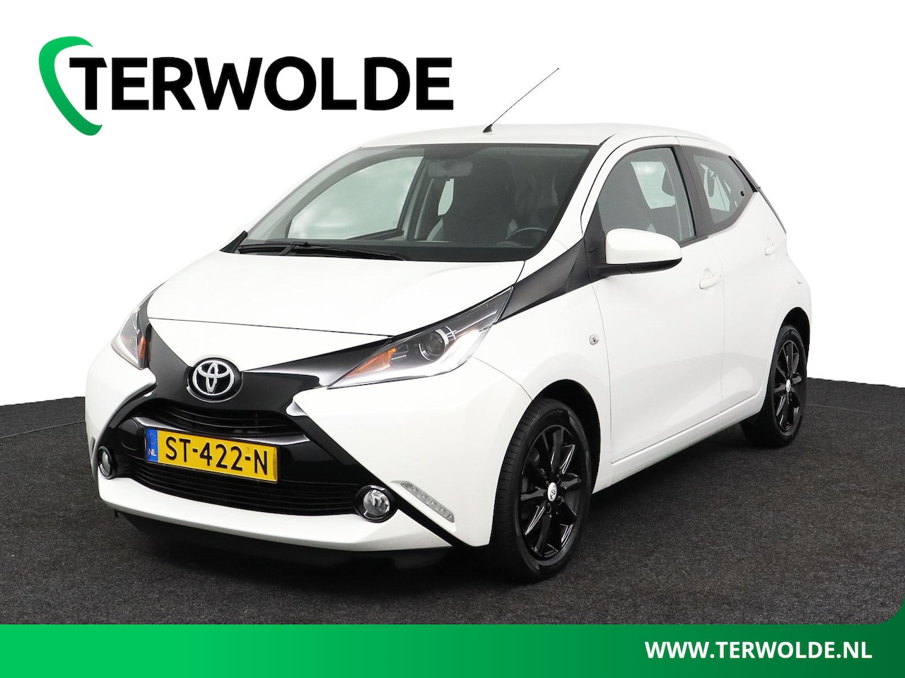 Toyota Aygo - 1.0 VVT-i x-play | Parkeercamera | Airco | - AutoWereld.nl