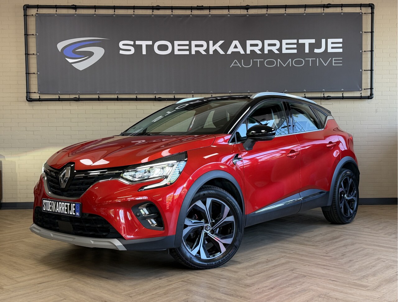 Renault Captur - 1.3 TCe 130 Intens | Navi | ACC | Blindspot | Camera |17" | PDC V+A | 100% Onderhouden! - AutoWereld.nl