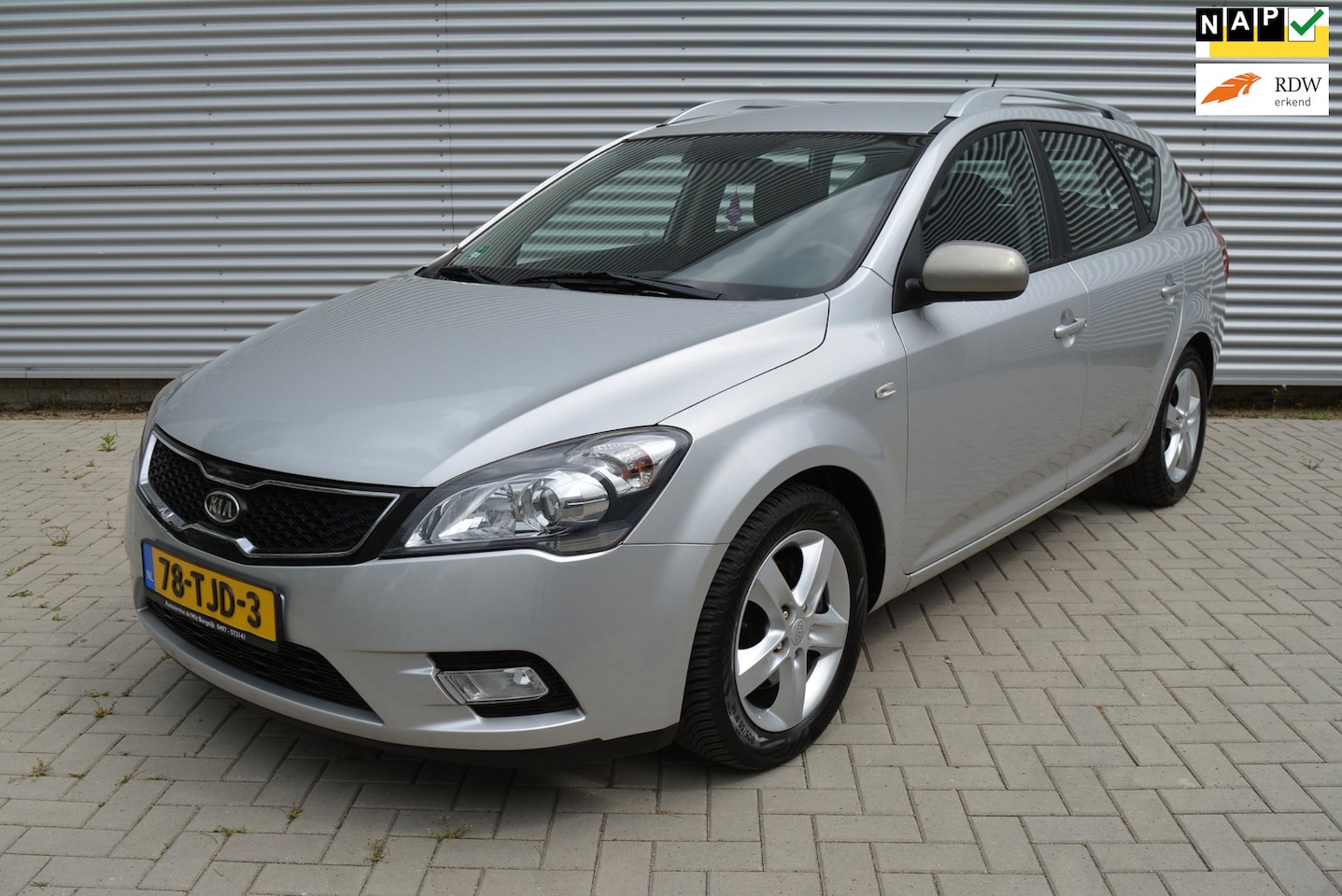 Kia Cee'd Sporty Wagon - 1.4 CVVT Navigator Plus Pack | Navi | Camera | Cruise | Trekhaak | PDC. - AutoWereld.nl
