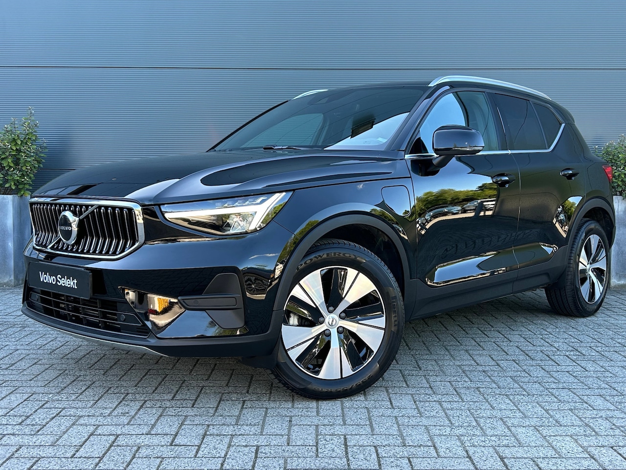 Volvo XC40 - 1.5 T4 Plug-in hybrid Core Bright | Cruise Control | Navi | Camera | PDC V+A | Elektrische - AutoWereld.nl