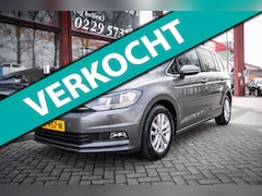 Volkswagen Touran - 1.4 TSI Highline | 7 persoons | Trekhaak | Parkeerhulp | Adaptieve cruise | App connect |