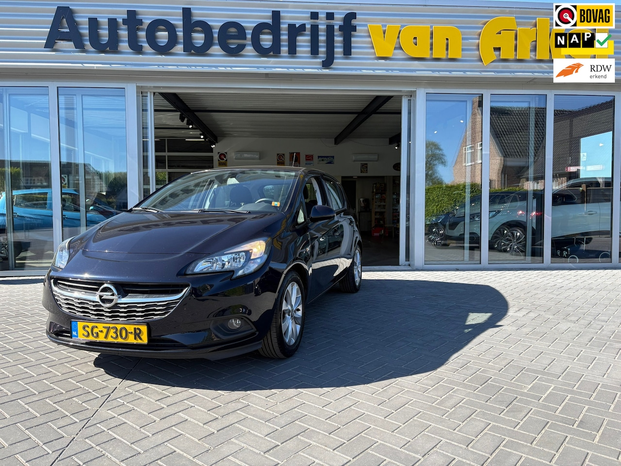 Opel Corsa - 1.4 Favourite 1.4 Favourite - AutoWereld.nl
