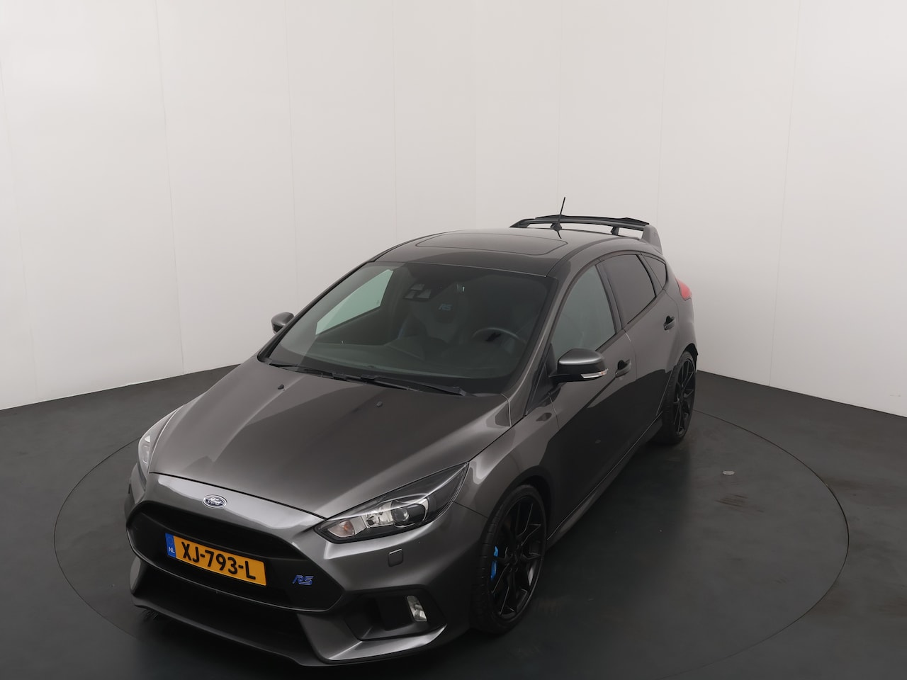 Ford Focus - 2.3 350PK RS AWD | Launch Control | Recaro | Xenon | Winter Pack | - AutoWereld.nl