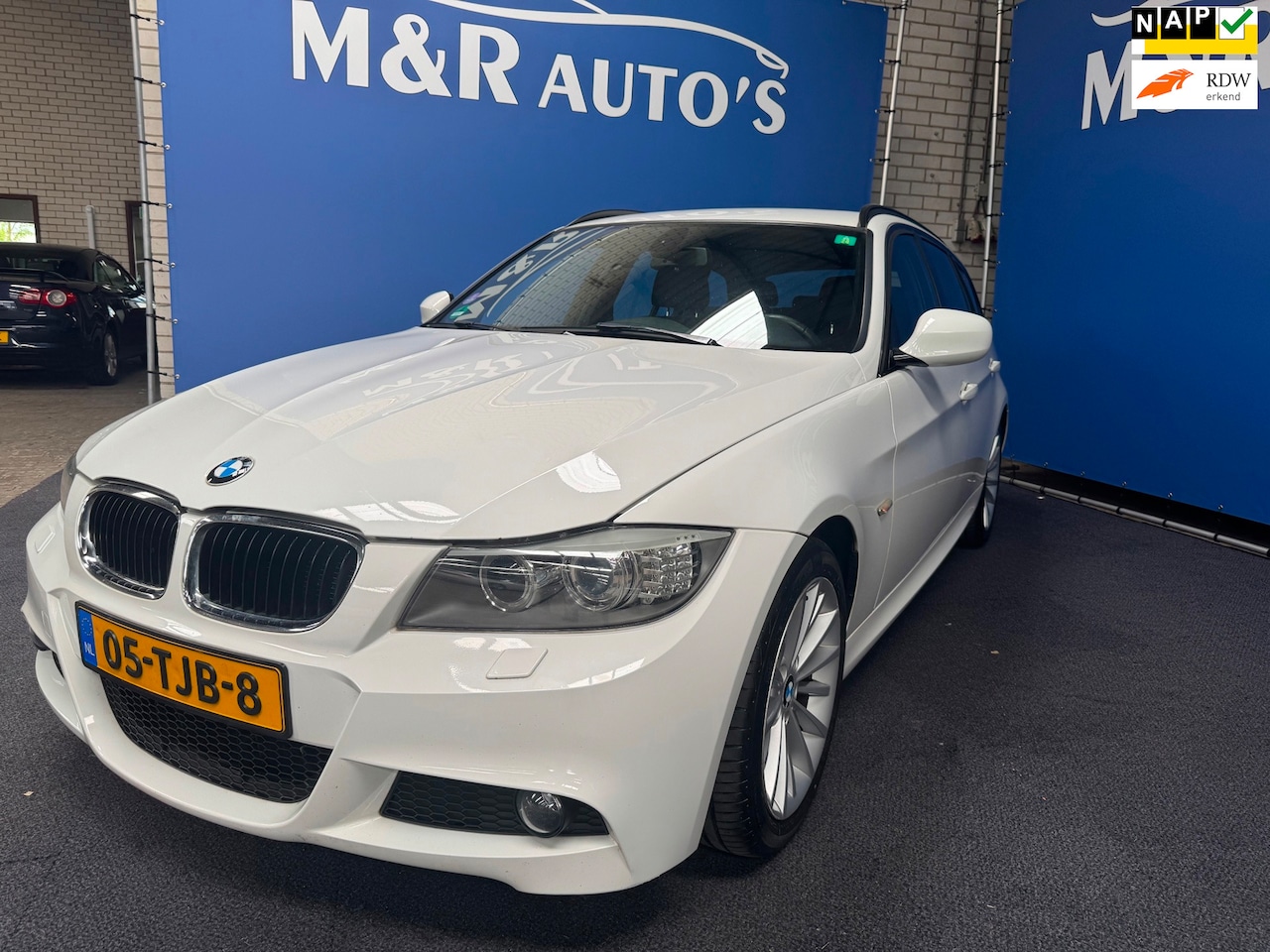 BMW 3-serie Touring - 320i Luxury Line Automaat Dealer Onderhouden Nieuwe APK - AutoWereld.nl