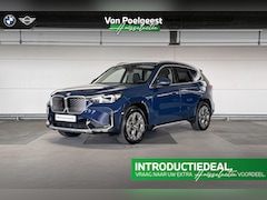 BMW iX1 - eDrive20 Pure Edition 67 kWh | Driving Assistant | Trekhaak | Huisselectie