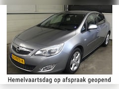 Opel Astra - 1.6 Edition - Trekhaak - Navigatie