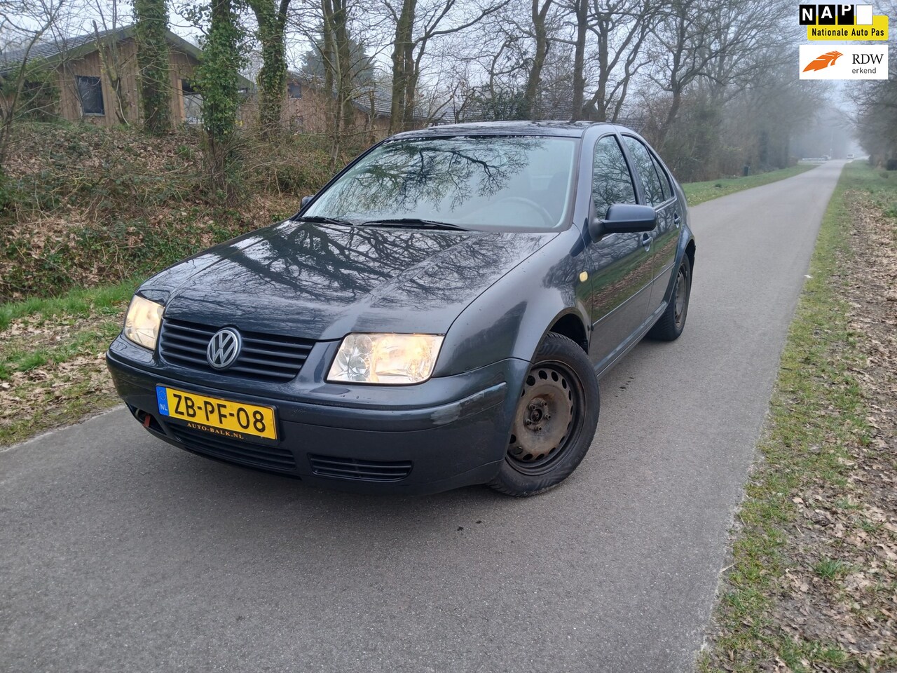 Volkswagen Bora - 1.6 Trendline 1.6 Trendline - AutoWereld.nl