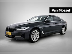 BMW 5-serie - 520e Business Edition Plus | APPLE CARPLAY | LASER LIGHT | STOELVERWARMING | NAVIGATIE | B