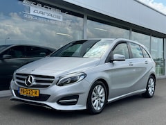 Mercedes-Benz B-klasse - 180 Ambition Style automaat / wegklapbare trekhaak / apple-carplay / achteruitrijcamera