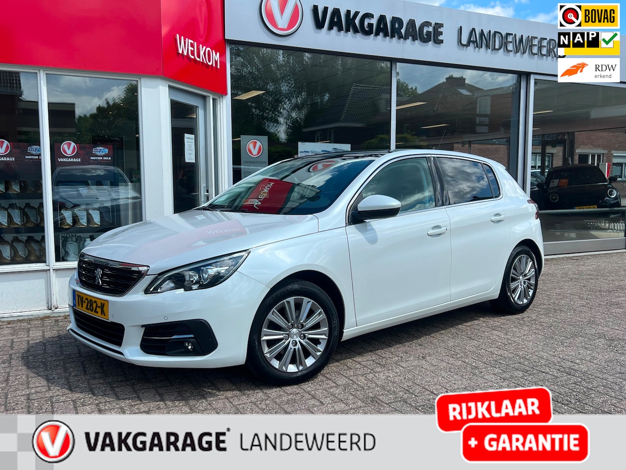 Peugeot 308 - 1.2 PureTech Allure 1.2 PureTech Allure, carplay, navi, nieuwe distributieriem! rijklaar - AutoWereld.nl