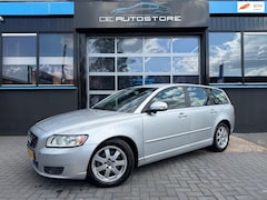 Volvo V50 - 1.6 D2 Momentum Airco Pdc Trekhaak Bliz Bluetooth Dealer Onderhouden