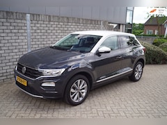 Volkswagen T-Roc - 1.5 TSI Style Business Autom Navi Clima Apple Carplay Adaptieve Cruise PDC Stoelverw LMV T