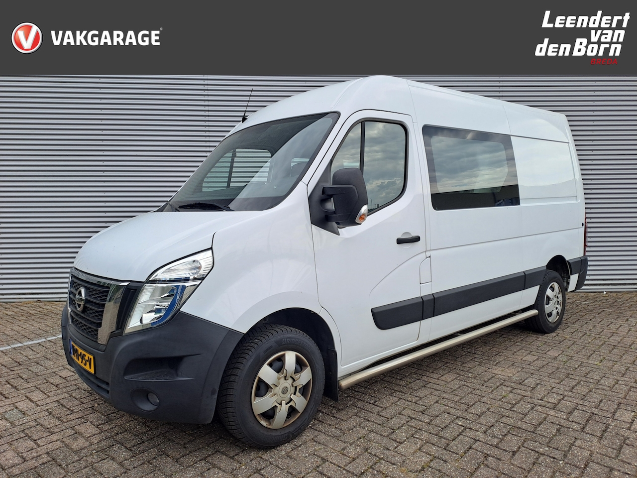 Nissan Interstar - 2.3 dCi L2H2 N-Connecta | Dubbele Cabine | Camera | Airco | Trekhaak | Navigatie | Apple C - AutoWereld.nl