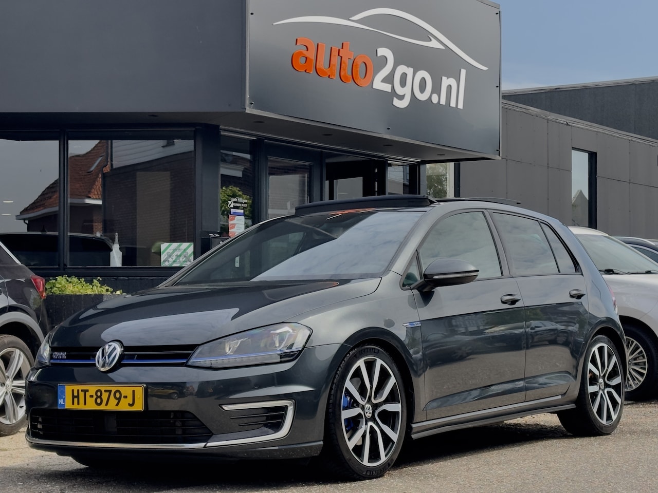 Volkswagen Golf - 1.4 TSI GTE AUT6 PANODAK LEDER NAVI CAMERA APPLE-CARPLAY LED LMV PDC - AutoWereld.nl