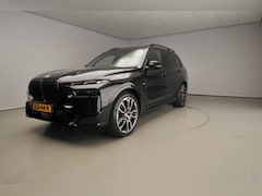 BMW X7 - xDrive40i | M-Sportpakket | LED | Leder | HUD | Active cruise | Panoramadak | Trekhaak | D