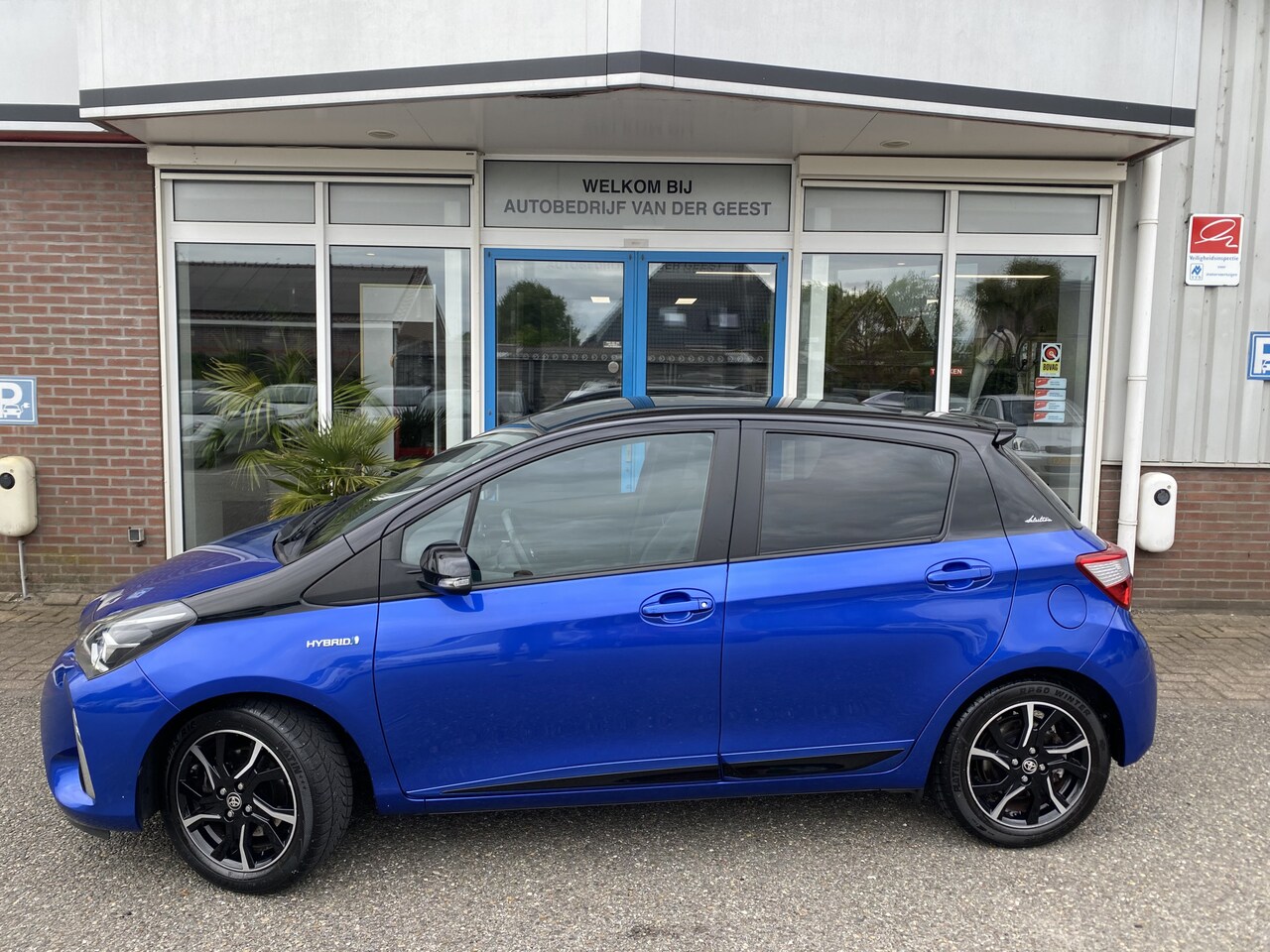 Toyota Yaris - 1.5 Hybrid Bi-Tone Selection - AutoWereld.nl