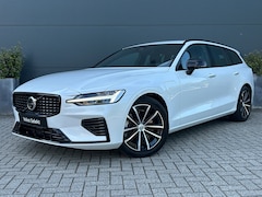 Volvo V60 - 2.0 T6 Plug-in hybrid AWD Plus Dark | Trekhaak | 360 camera | Harman/Kardon | Climate pack