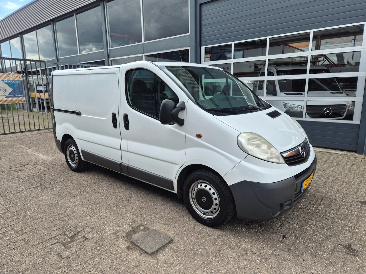 Opel Vivaro - 2.0 CDTI/ L1/ Koelwagen - AutoWereld.nl