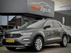Volkswagen T-Roc - 1.5 TSI AUT7 SPORT NAVI AIRCO APPLE-CARTPLAY LED LMV PDC