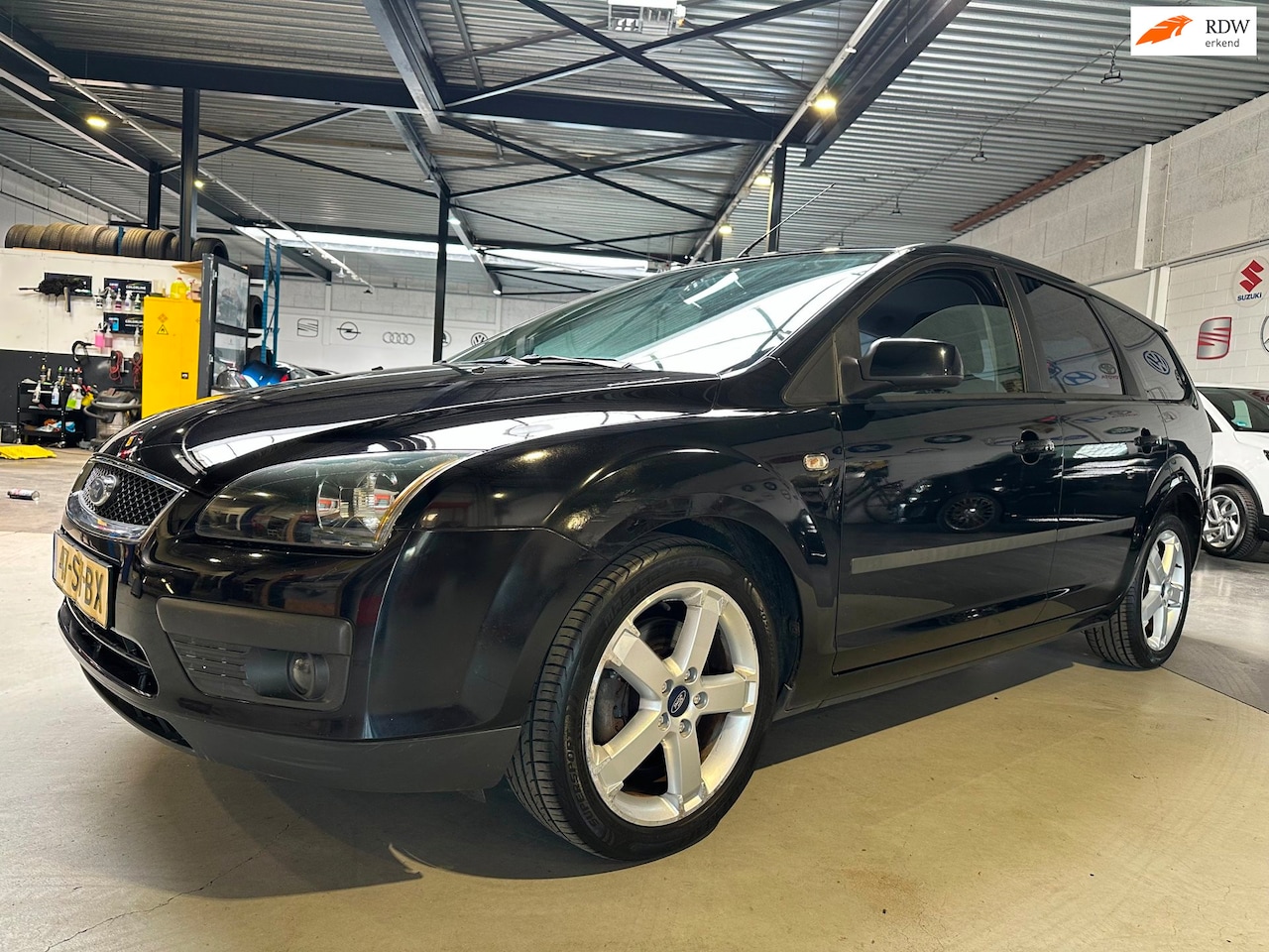 Ford Focus Wagon - 2.0-16V Rally Edition/Trekhaak/Airco/Apk nw bij aflevering - AutoWereld.nl