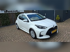 Toyota Yaris - 1.5 Hybrid 115 Business , NAVIGATIE , Appel Carplay