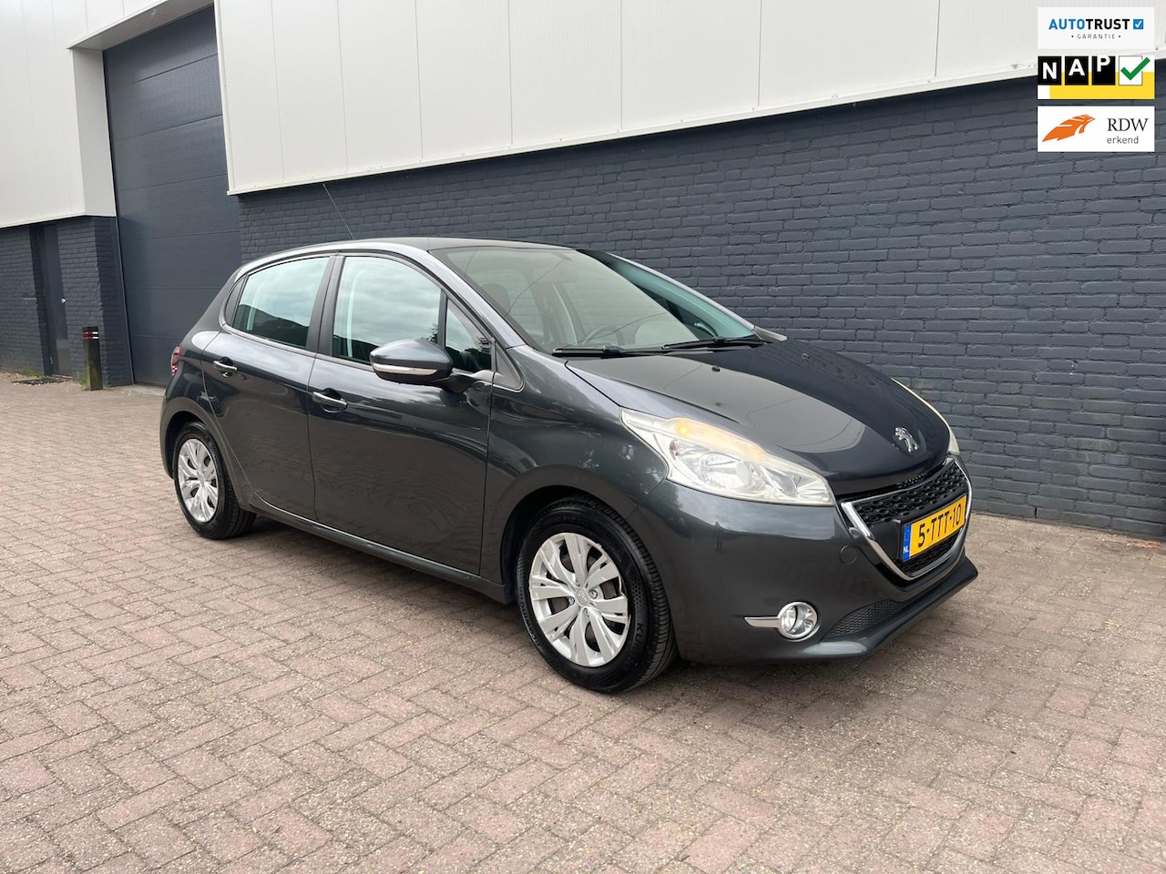 Peugeot 208 - 1.2 VTI LPG 5D 2014 AIRCO CRUISE NWE APK - AutoWereld.nl