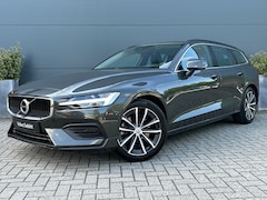 Volvo V60 - 2.0 B4 Momentum Business | Camera | Leder | Pilot Assist | Stoel & stuurverwarming |
