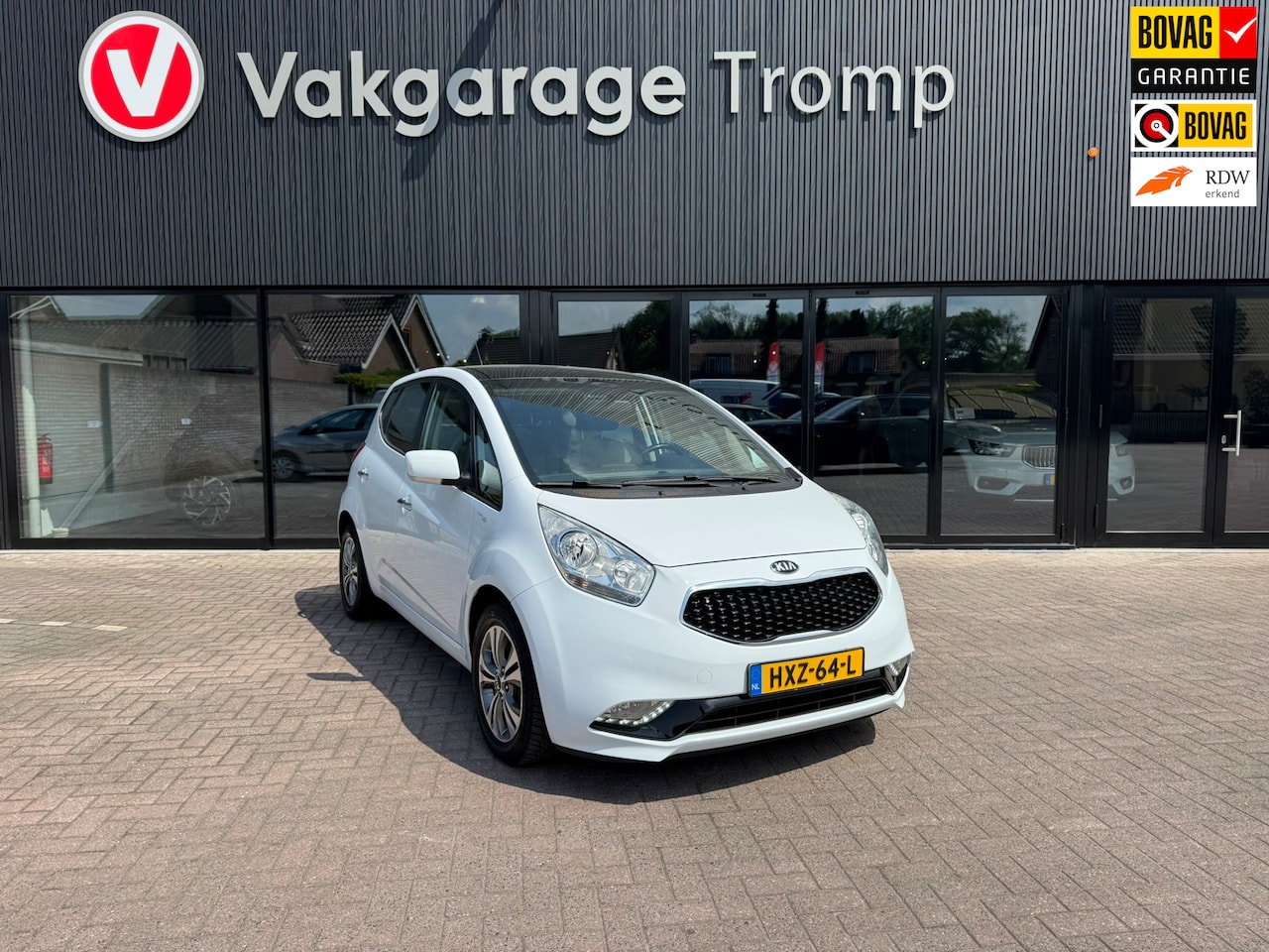 Kia Venga - 1.6 CVVT ExecutiveLine |PANO|AUTOMAAT| - AutoWereld.nl