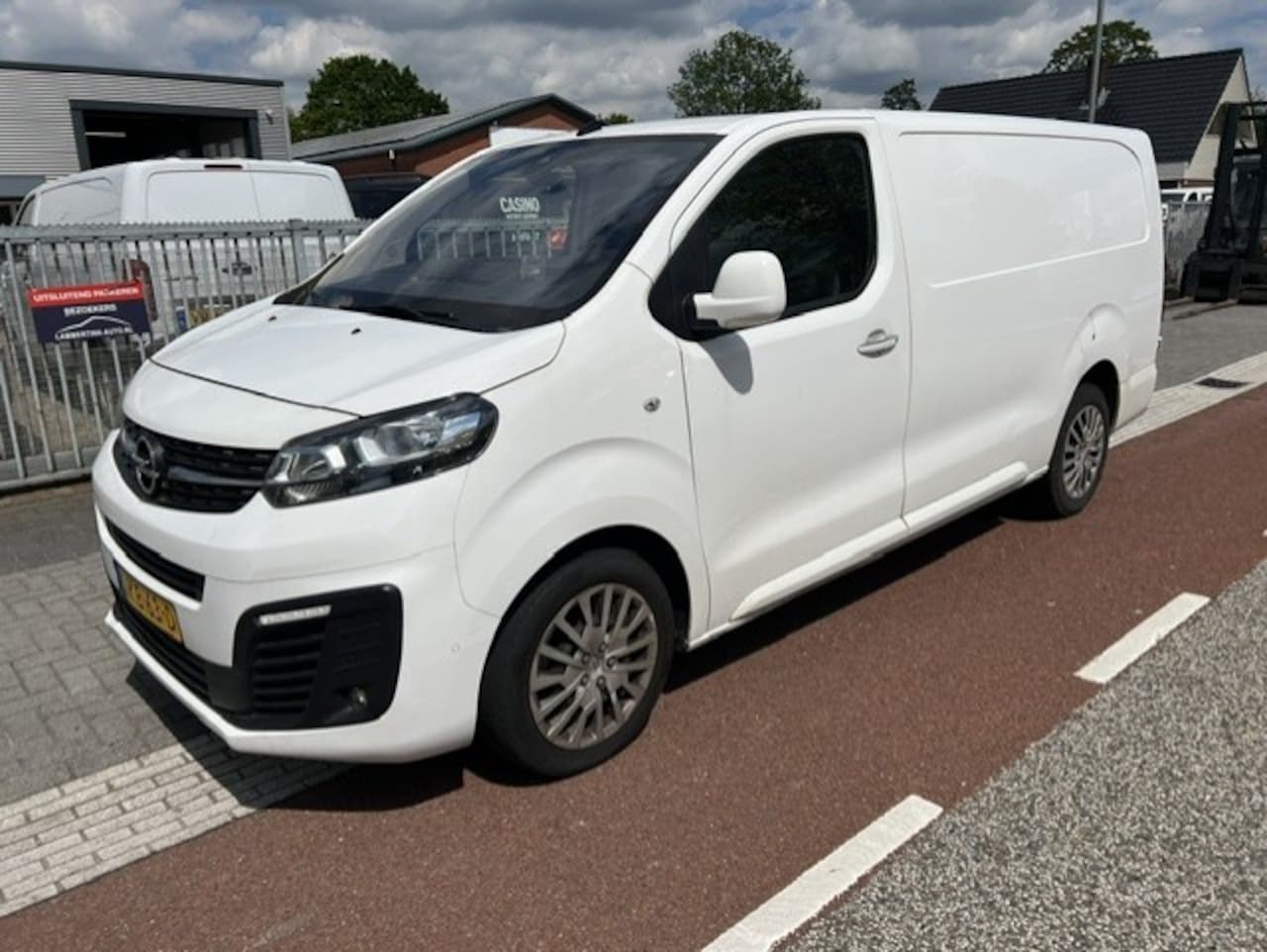 Opel Vivaro - 2.0 CDTI 130KW L3H1 LANG AUTOMAAT NAVI KLIMA CAM HEADUP - AutoWereld.nl