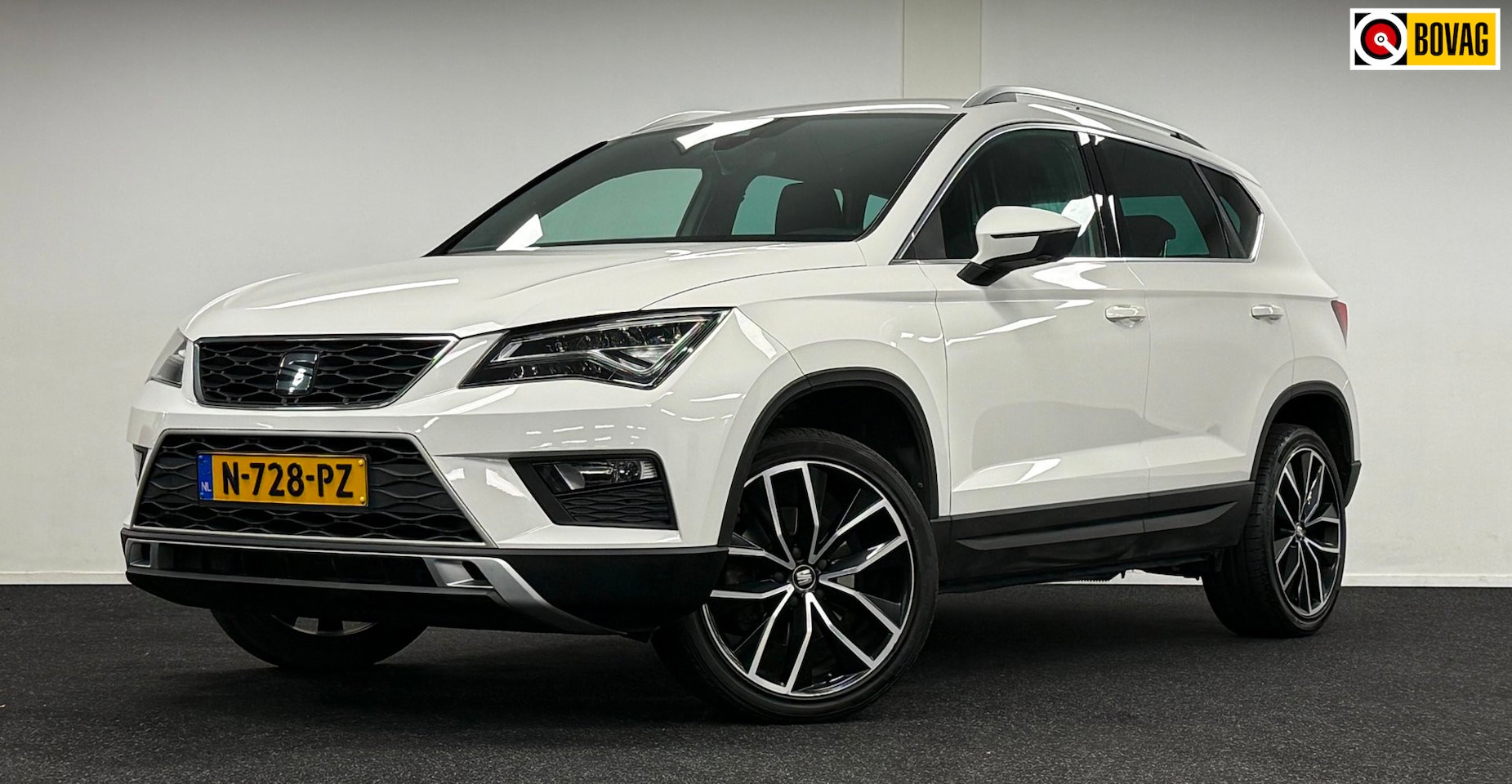 SEAT Ateca - 1.4 EcoTSI Xcellence*DealerOh*Navi*Camera*Carplay*Led*19'' - AutoWereld.nl