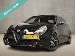 Alfa Romeo Giulietta - 1.7 TBi Quadrifoglio Verde 235Pk (NAVIGATIE, CLIMATE, LEDEREN SPORTSTOELEN, GETINT GLAS, C