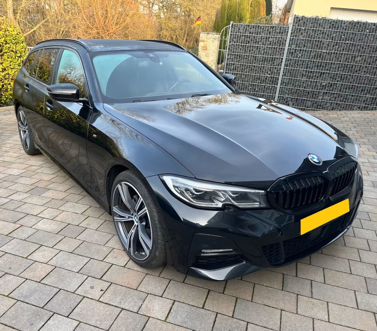 BMW 3-serie Touring - 320i High Executive - AutoWereld.nl
