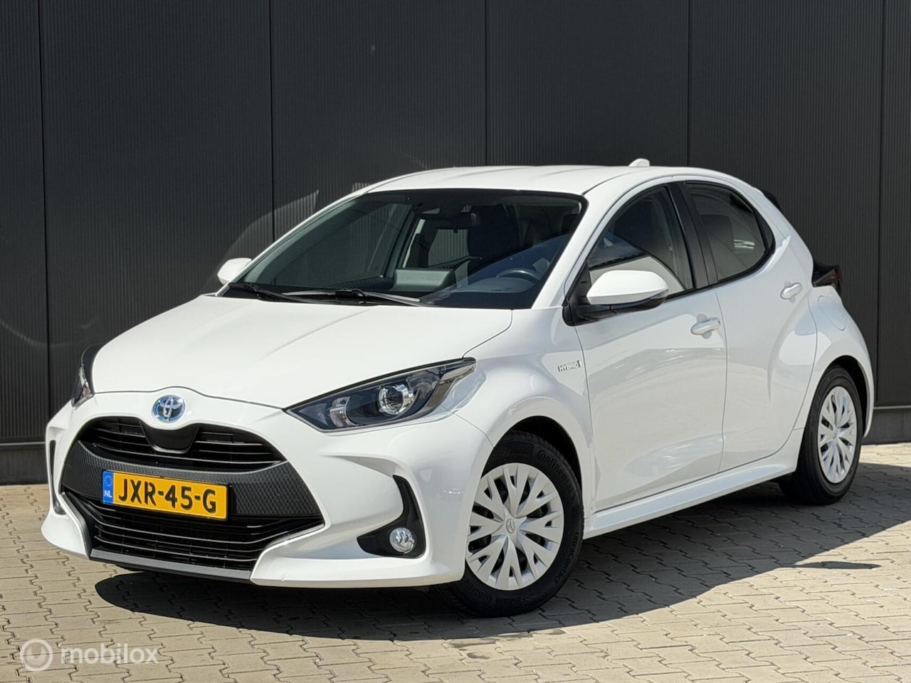 Toyota Yaris - 1.5 Hybrid Comfort | CRUISE | CAMERA | CARPLAY | - AutoWereld.nl