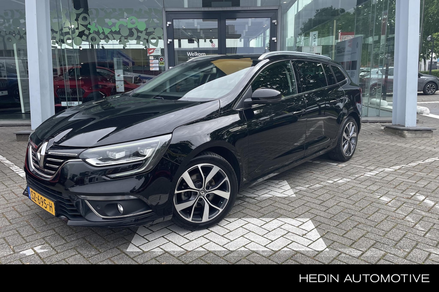 Renault Mégane Estate - 1.2 TCe Série Signature Exclusiv | Nav | Lm Velgen | Cruise | - AutoWereld.nl