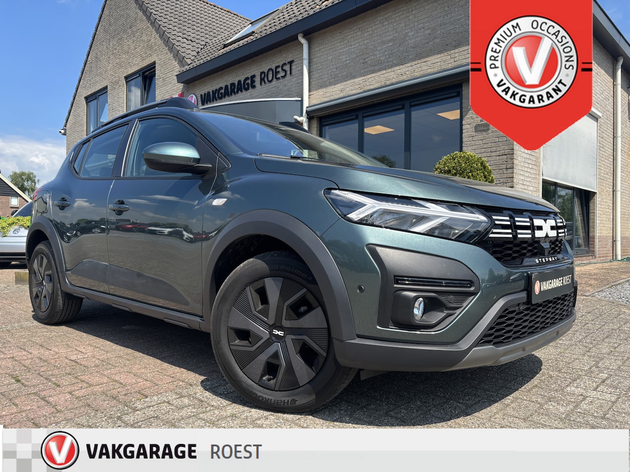 Dacia Sandero Stepway - 1.0 TCe 90 Extreme Automaat Camera / Carplay / Full LED - AutoWereld.nl