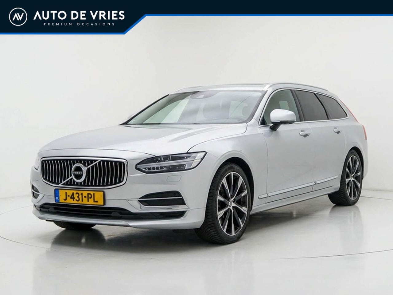 Volvo V90 - 2.0 B4 190pk Automaat Inscription | Panoramadak | Zwart leder | Massage | Pilot Assist | T - AutoWereld.nl
