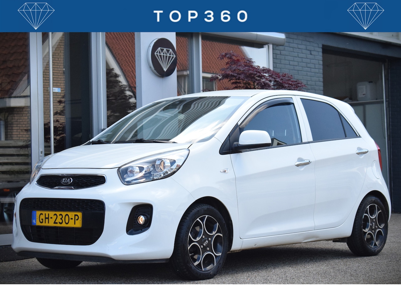 Kia Picanto - 1.0 CVVT First Edition 126dkm | Sportvelgen - AutoWereld.nl