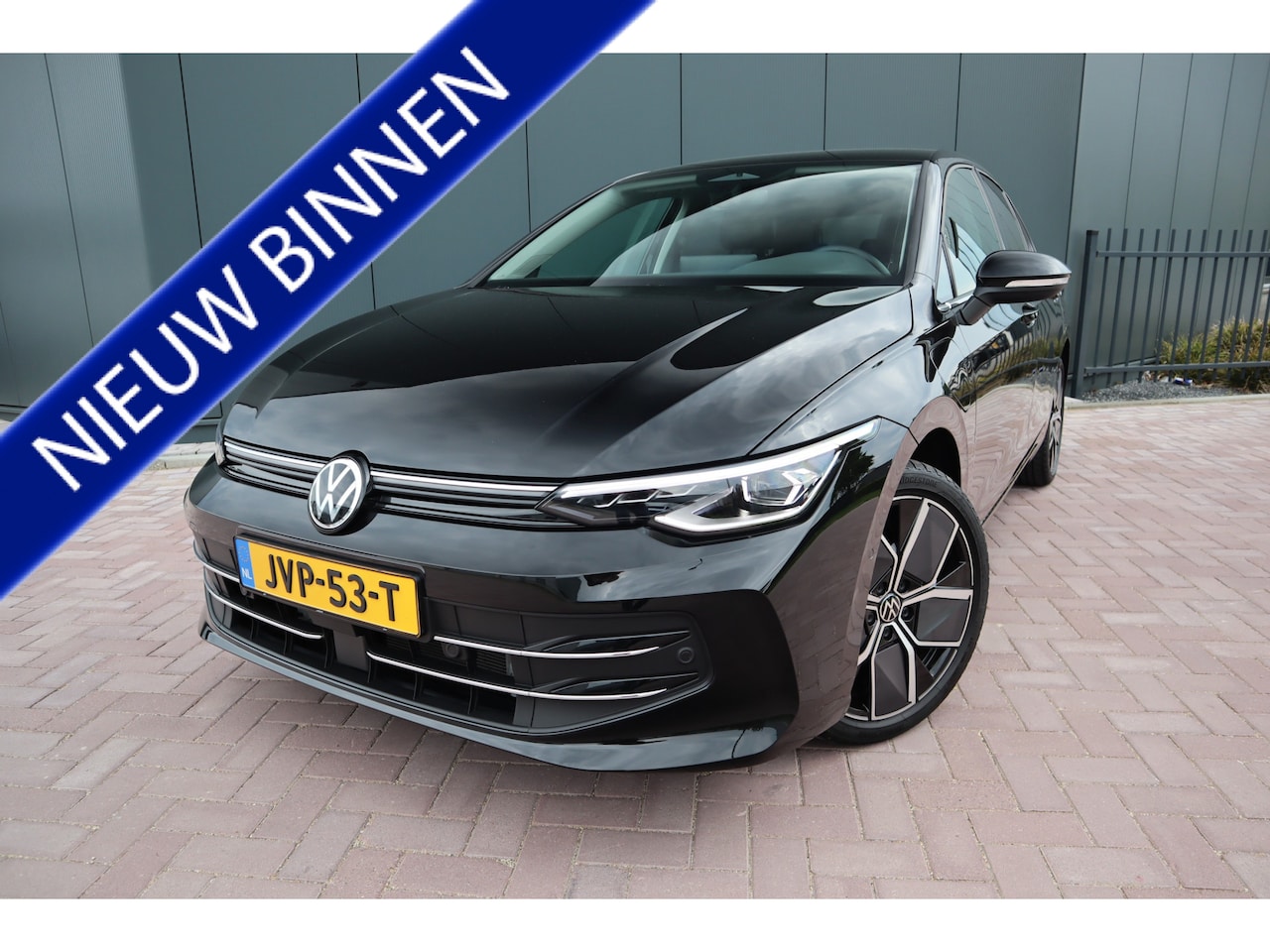 Volkswagen Golf - 1.5 eHybrid Style Edition 266 PK Matrix Koplampen Electrische stoel met masage  Uitklapbar - AutoWereld.nl