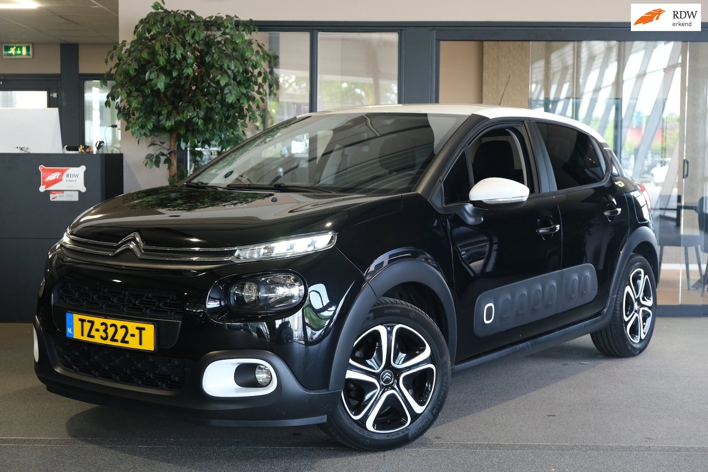 Citroën C3 - 1.2 PureTech S&S Feel Edition Airco PDC Navi - AutoWereld.nl