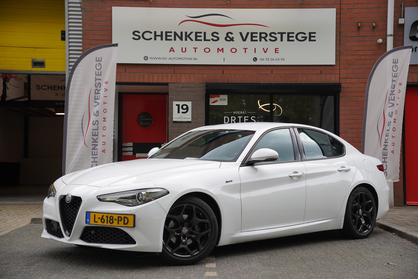 Alfa Romeo Giulia - 2.2 Sprint / BTW / Trekhaak / 18'Inch / Adaptieve Cruise / Carplay / Camera / - AutoWereld.nl