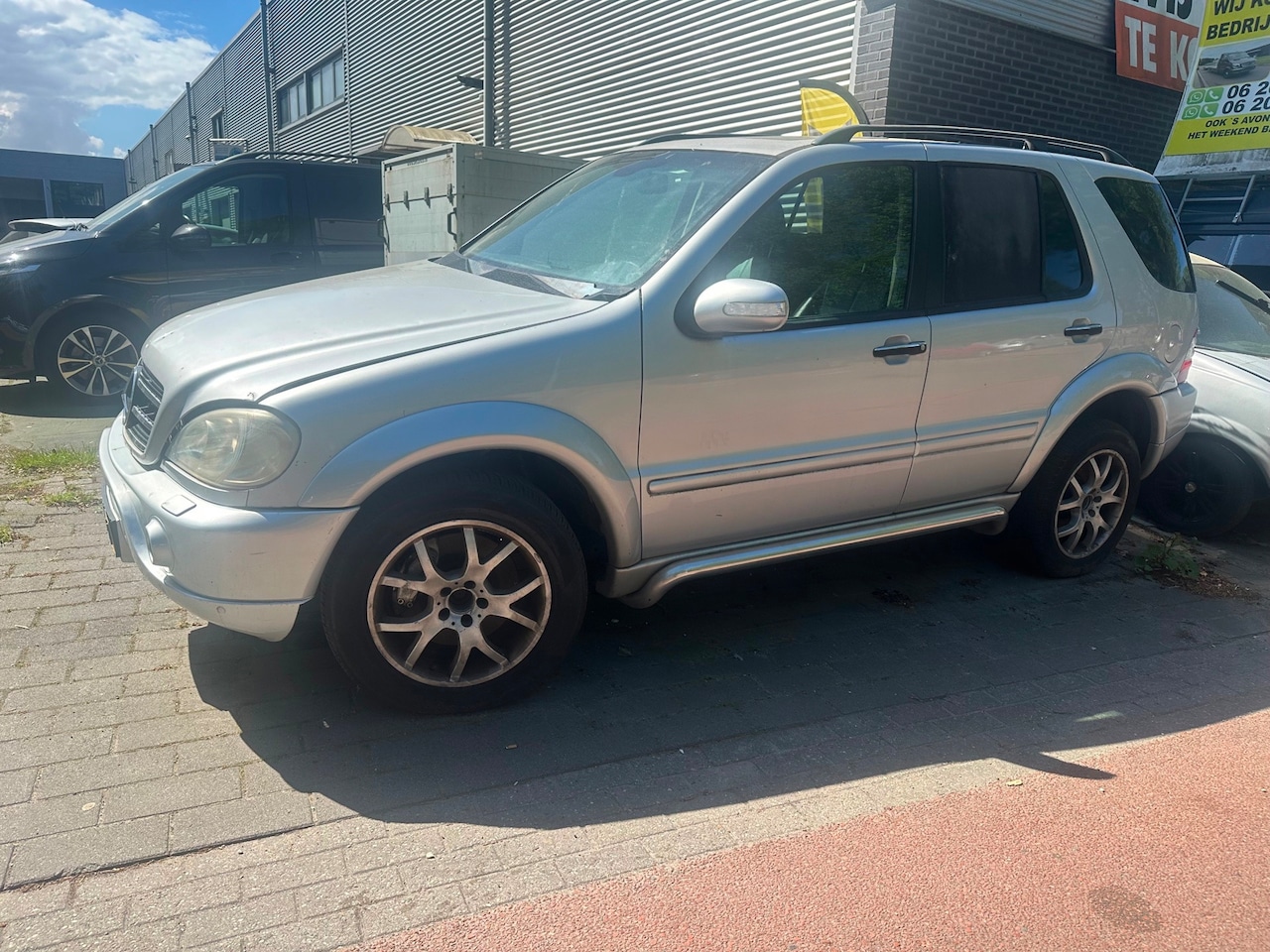 Mercedes-Benz M-klasse - ML 400 CDI AMG PAKKET GRIJS KENTEKEN - AutoWereld.nl