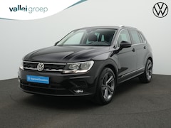 Volkswagen Tiguan - 1.5 TSI 150 pk DSG ACT Comfortline Business | Trekhaak | Adaptive Cruise | Navigatie | Par
