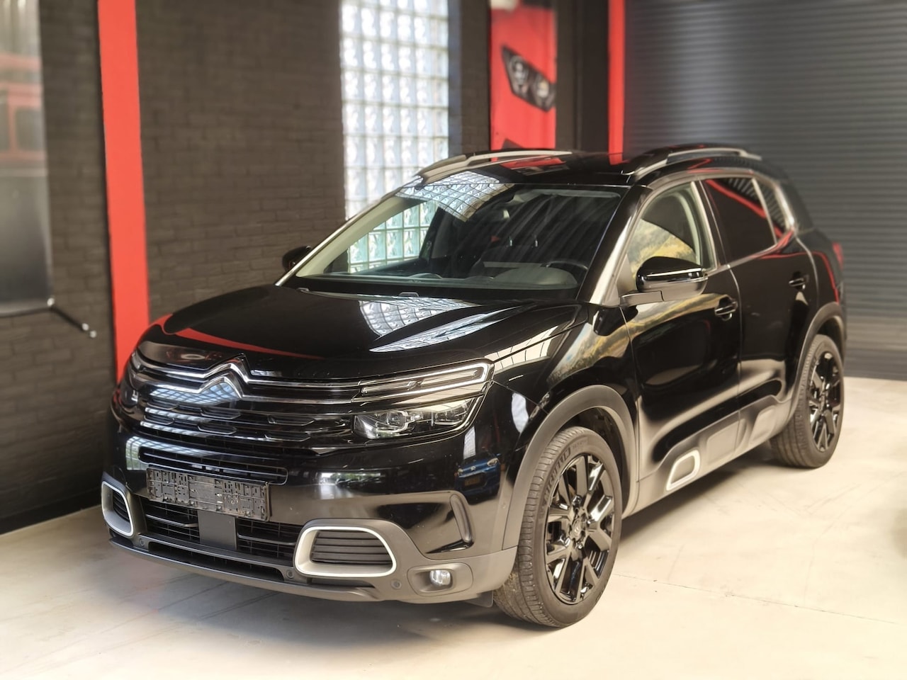 Citroën C5 Aircross - 1.6 PureTech Business Plus|CARPLAY|TREKHAAK|CAMERA|LEER - AutoWereld.nl