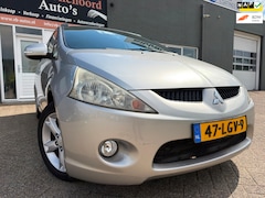 Mitsubishi Grandis - 2.4-16V Limited 7 pers. van 1ste Eig met parkeersensoren en navigatie en bluetooth telefoo