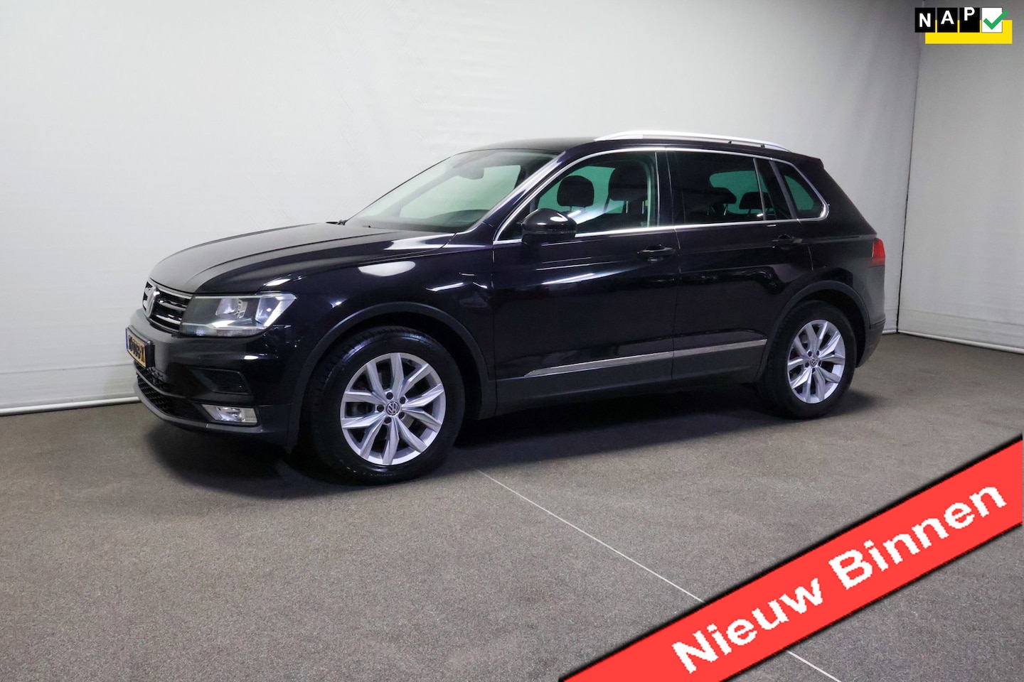 Volkswagen Tiguan - 1.4 TSI ACT Connected Series 1.4 TSI ACT Connected Series - AutoWereld.nl