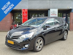 Toyota Verso - 1.8 VVT-i DYNAMIC TREKHAAK 1300KG TREKGEW NL-AUTO STOELVERW KEYLESS PANODAK CRUISE CAMERA