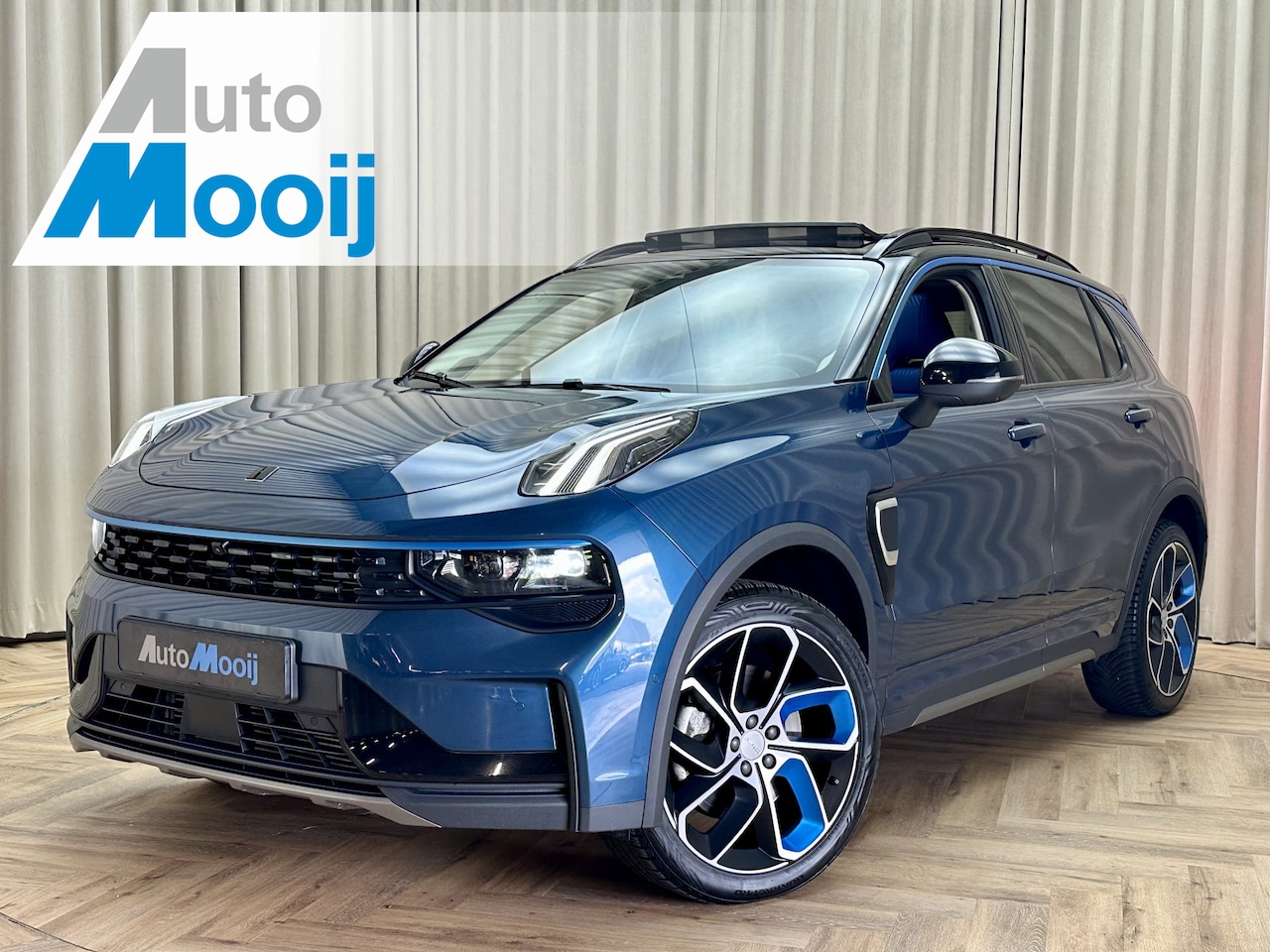 Lynk & Co 01 - 1.5 *MY23* FACELIFT / Zwarte Hemel / Panoramadak / 360 Camera / Infinity Sound / Adaptive - AutoWereld.nl